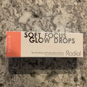 Rodial soft focus glow drops